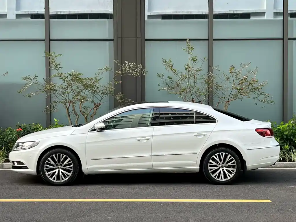 Volkswagen CC — миниатюра 3