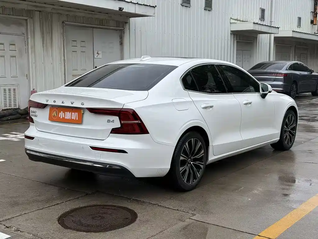 Volvo S60 — миниатюра 11