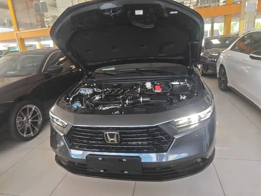 Honda Accord — миниатюра 20