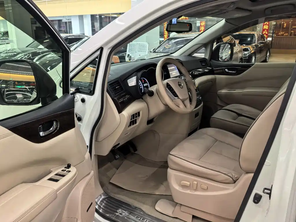 Nissan Quest — миниатюра 7