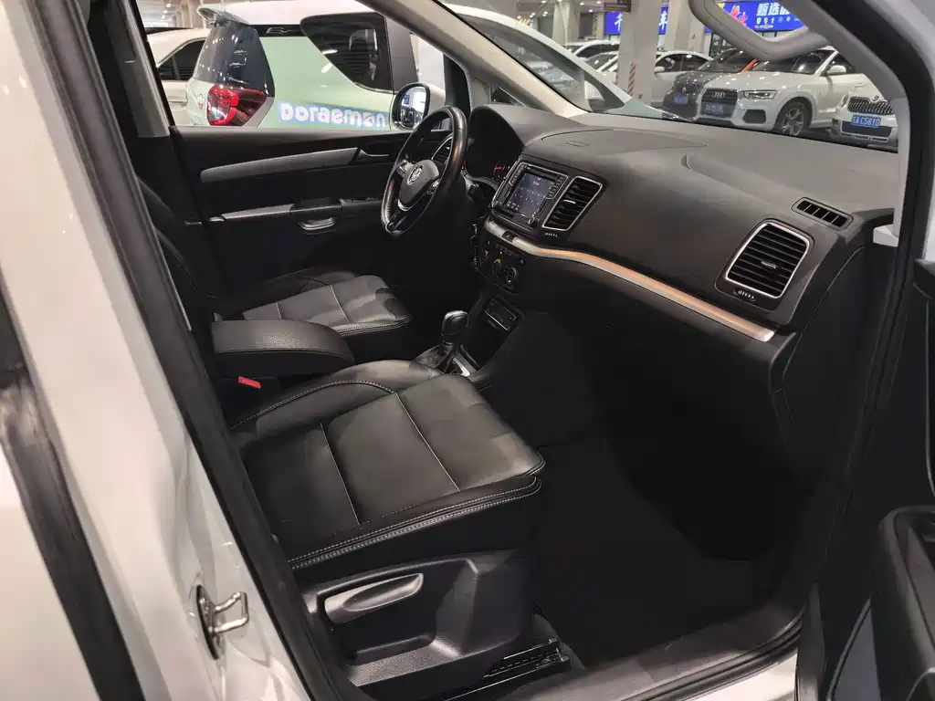 Volkswagen Sharan — миниатюра 14