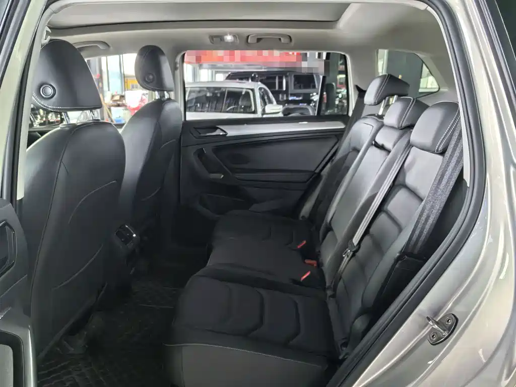 Volkswagen Tiguan L — миниатюра 8