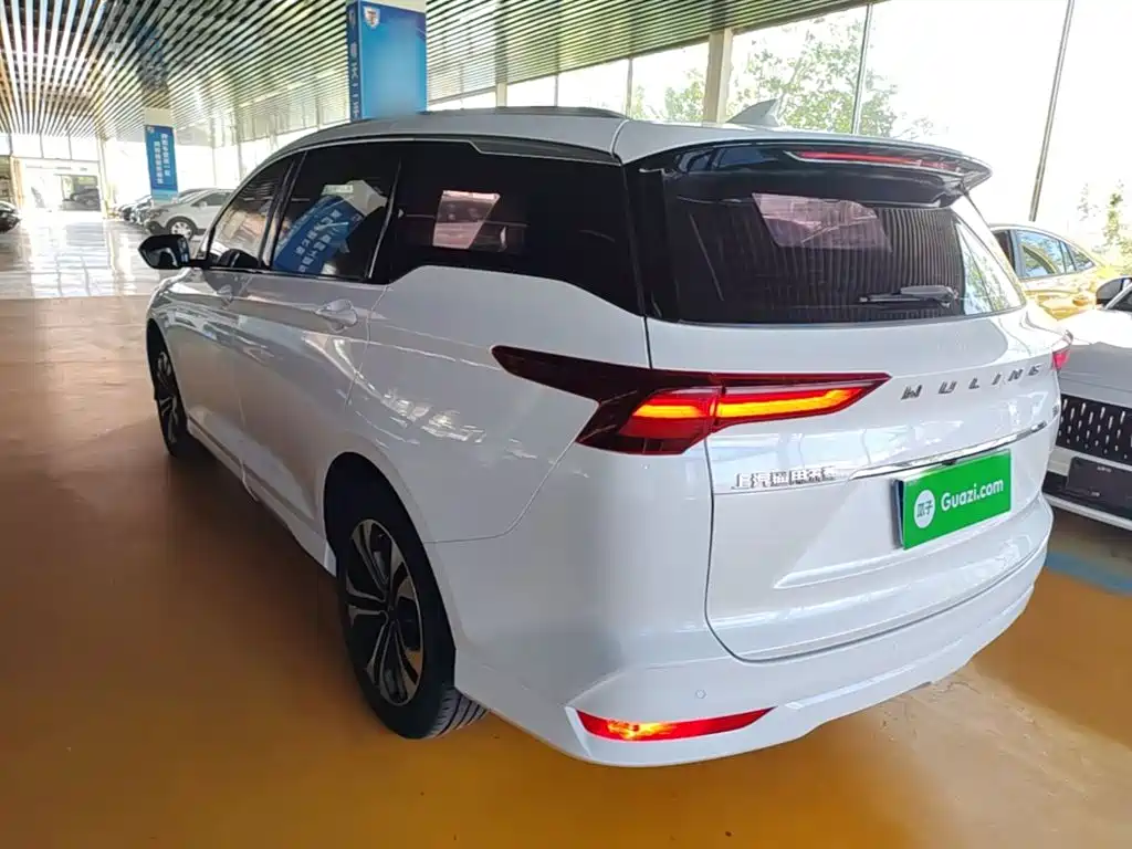 Wuling Victory — миниатюра 5