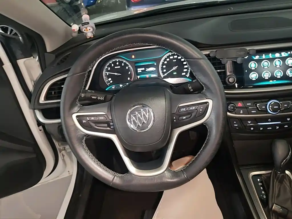 Buick Excelle — миниатюра 11