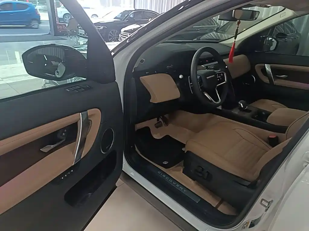 Land Rover Discovery Sport — миниатюра 16