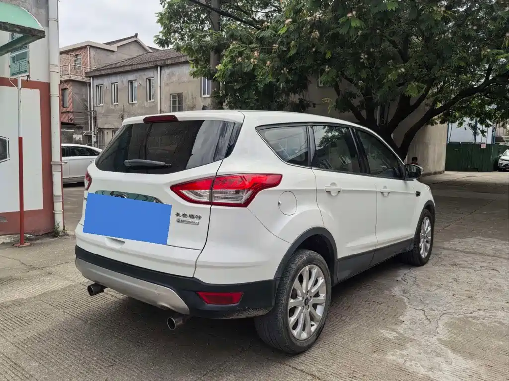 Ford Kuga — миниатюра 8
