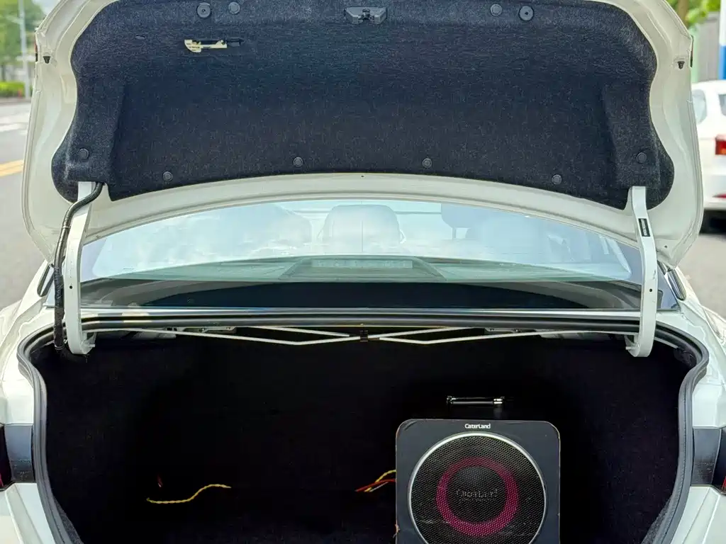 Nissan Sylphy — миниатюра 10