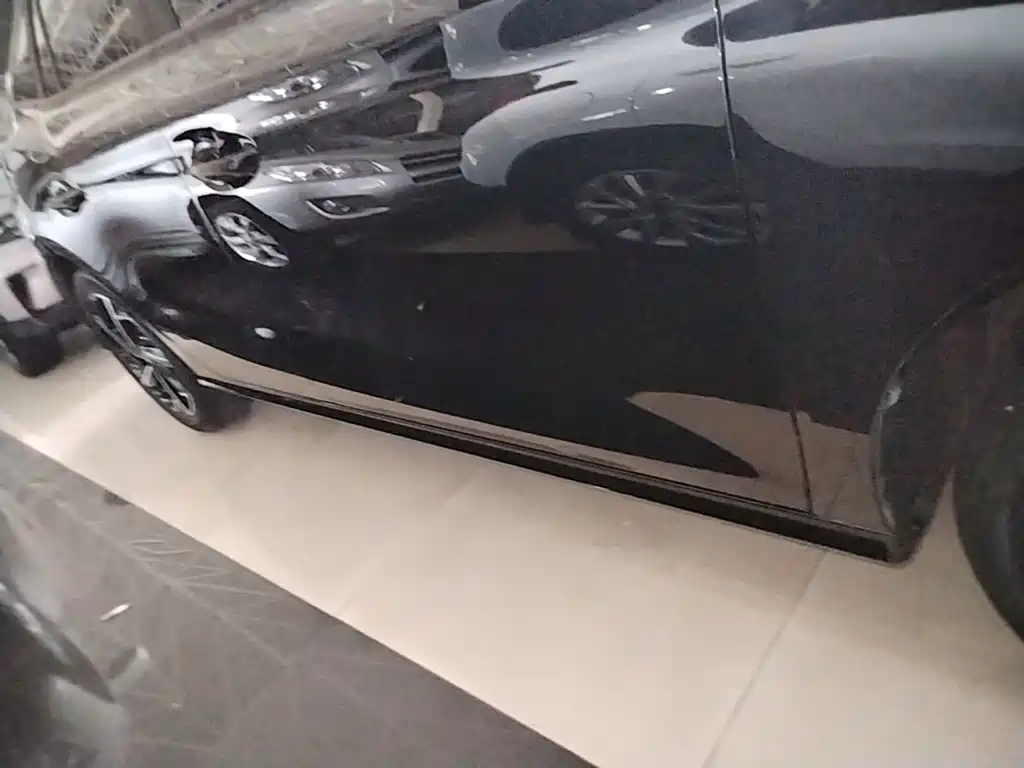 MG MG5 — миниатюра 21