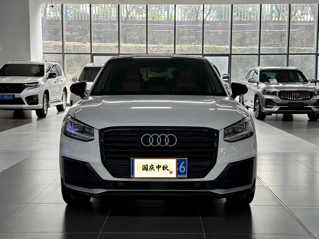 Audi Q2L — миниатюра 3