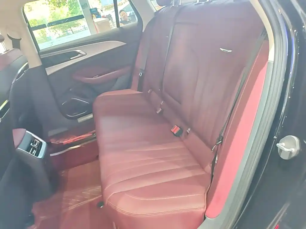 Hongqi Hongqi H5 — миниатюра 17