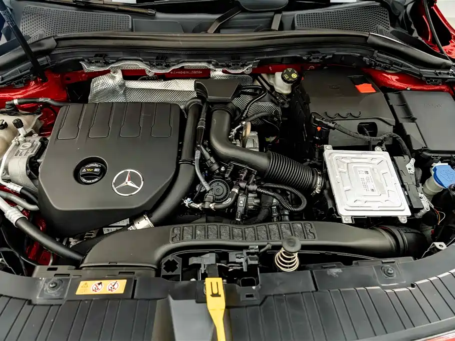 Mercedes-Benz GLA — миниатюра 24