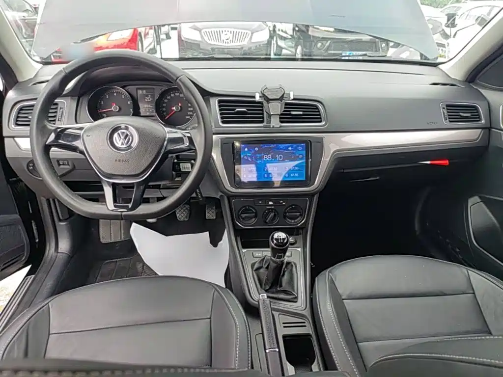 Volkswagen Lavida — миниатюра 10