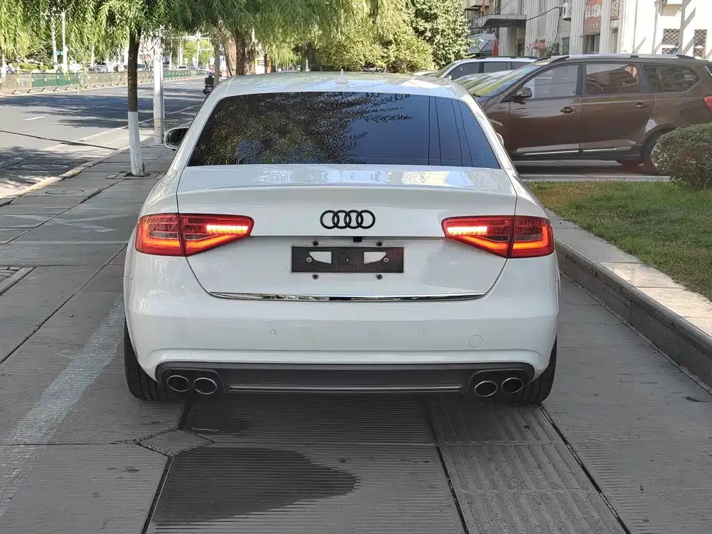 Audi A4L — миниатюра 6