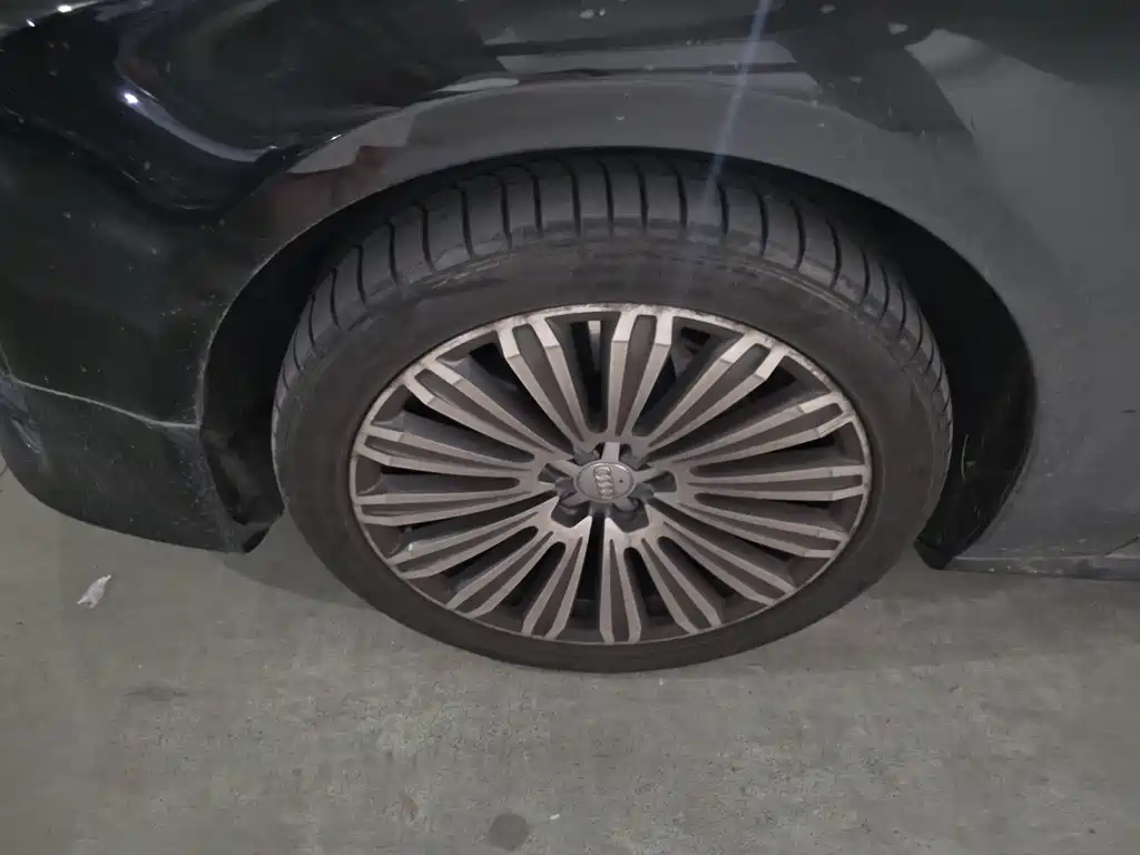 Audi A8 — миниатюра 13