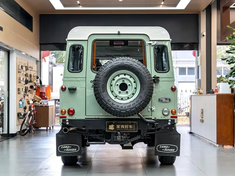 Land Rover Land Rover Defender