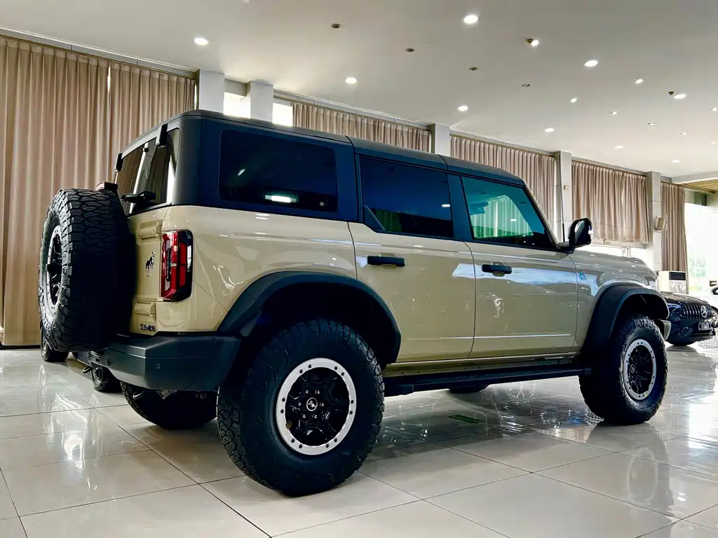 Ford Bronco — миниатюра 4
