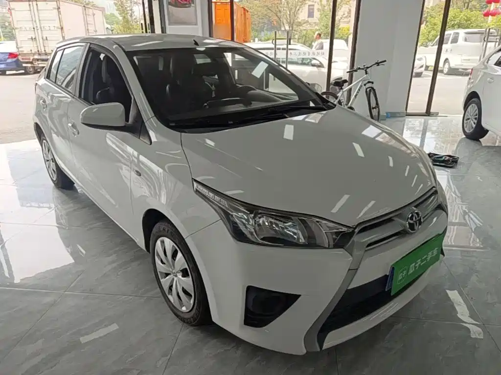 Toyota Yaris L — миниатюра 4