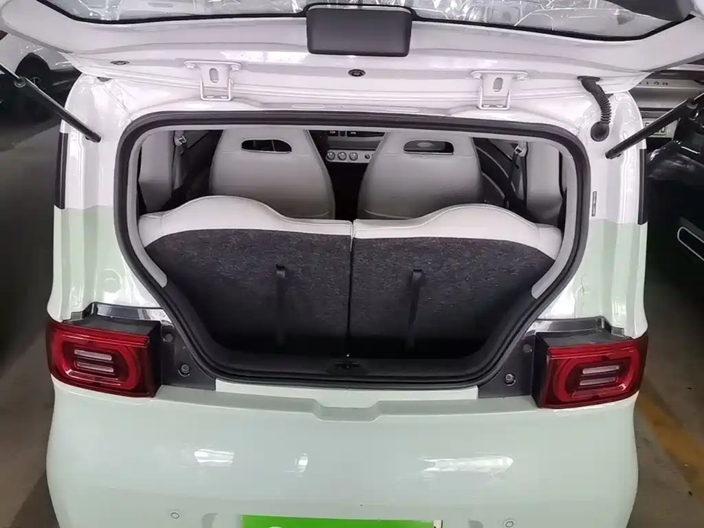 Wuling MINIEV — миниатюра 19