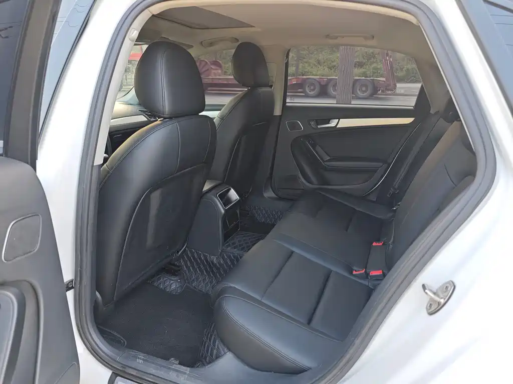 Audi A4L — миниатюра 6