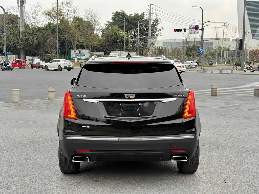 Cadillac XT5 — миниатюра 2