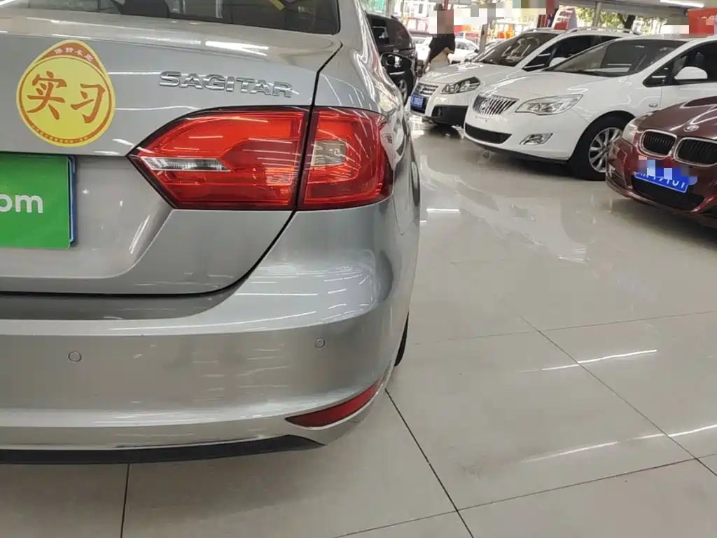 Volkswagen Sagitar — миниатюра 8