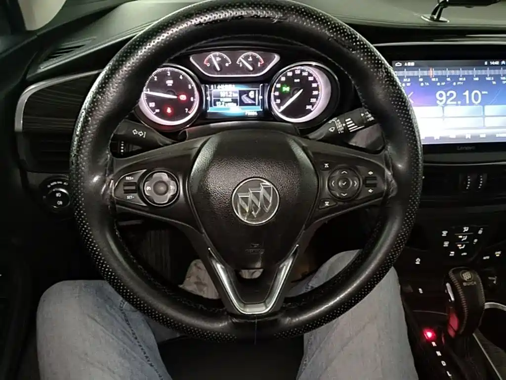 Buick Envision Plus — миниатюра 11