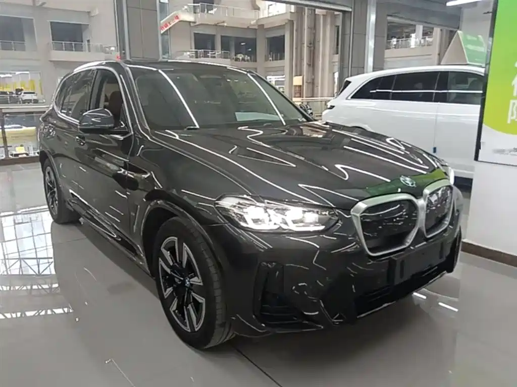 BMW iX3 2022 Lead