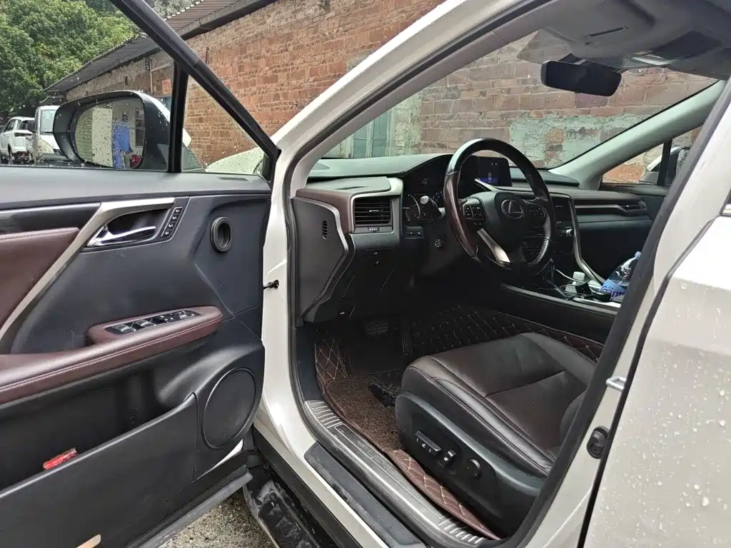 Lexus RX — миниатюра 14