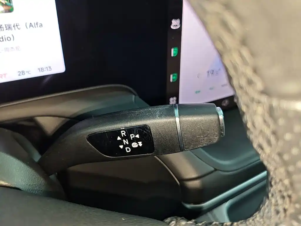 XPeng P7 — миниатюра 14