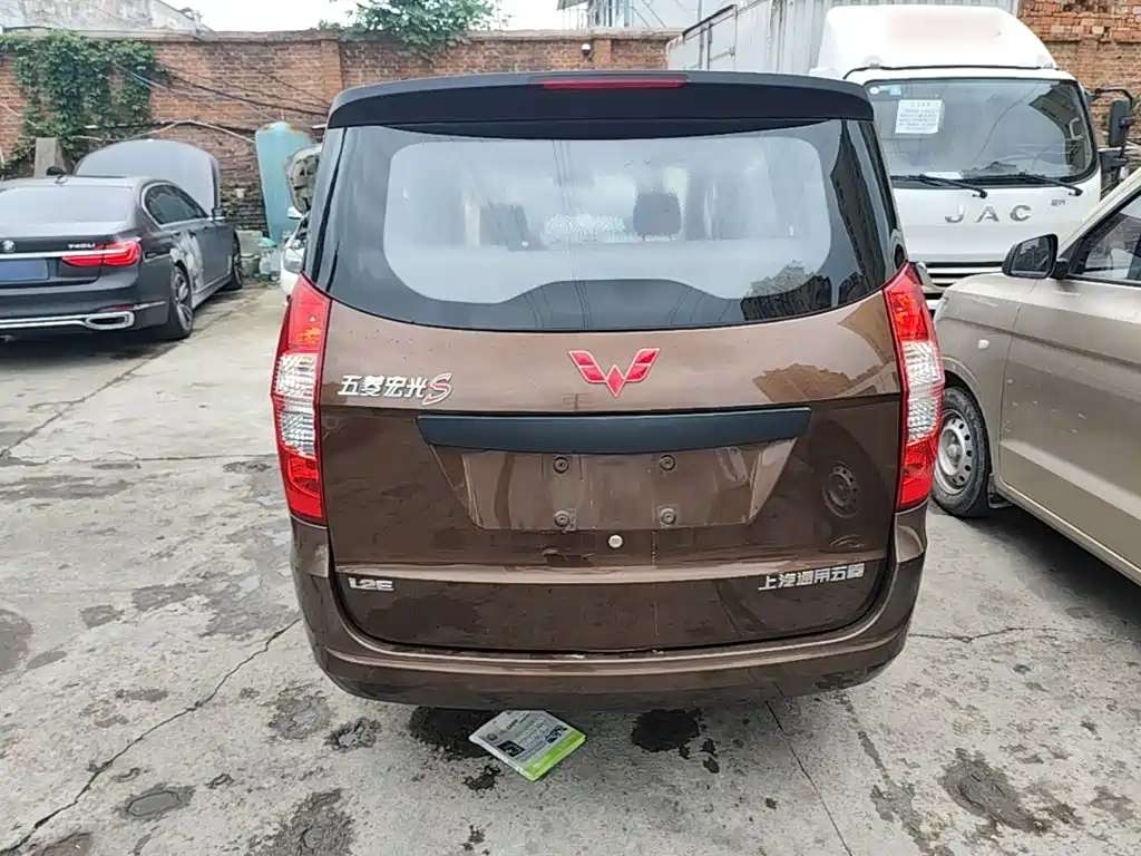 Wuling Hongguang — миниатюра 6
