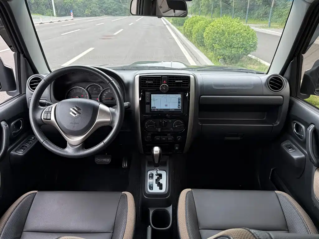 Suzuki Jimny — миниатюра 8