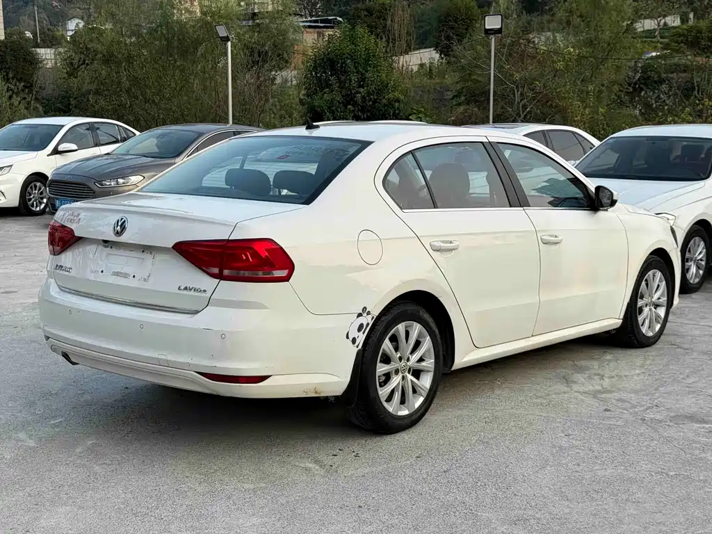 Volkswagen Lavida — миниатюра 7