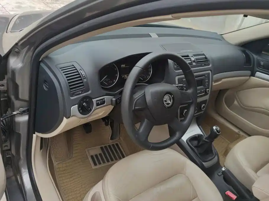 Skoda Octavia — миниатюра 12