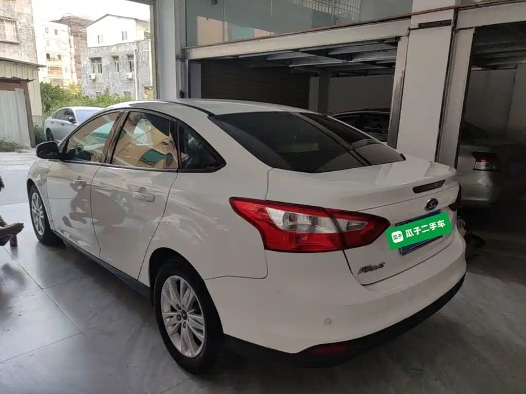Ford Focus — миниатюра 5