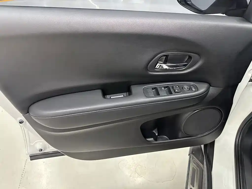 Honda Vezel — миниатюра 11