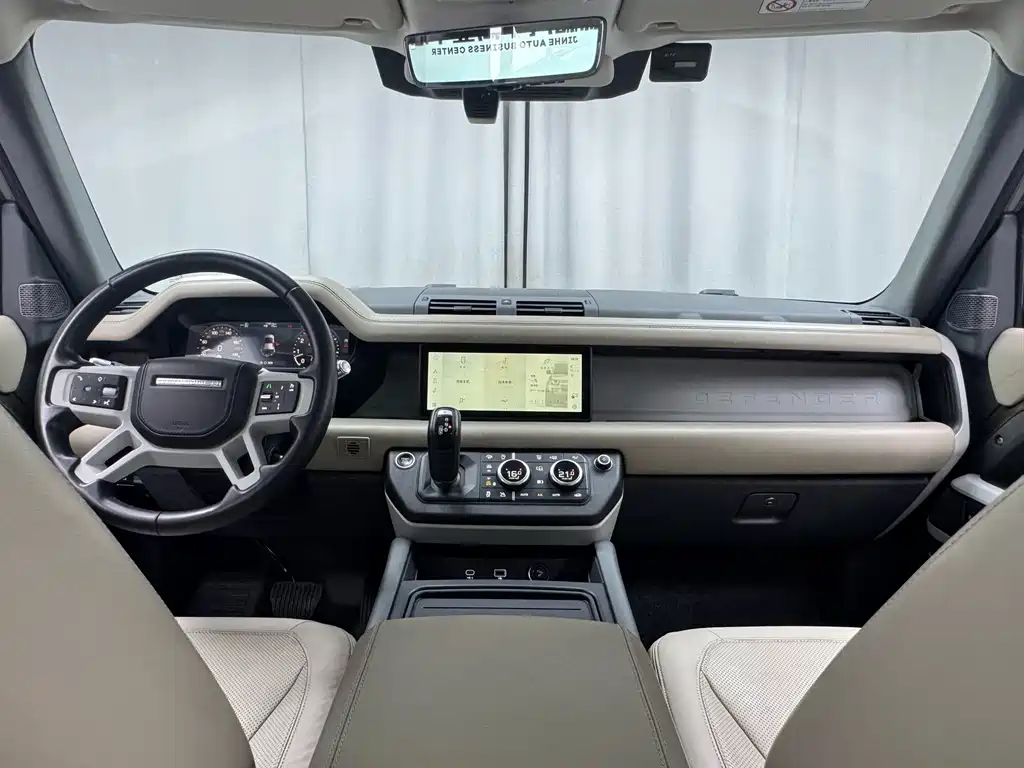 Land Rover Defender — миниатюра 8