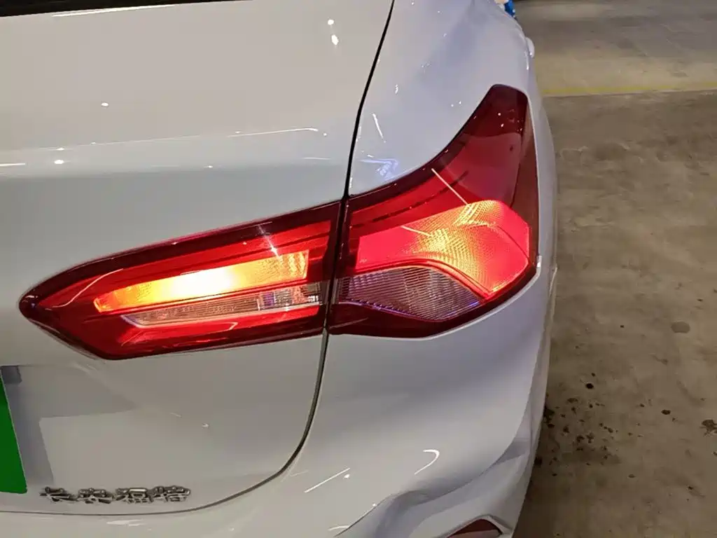Ford Focus — миниатюра 8