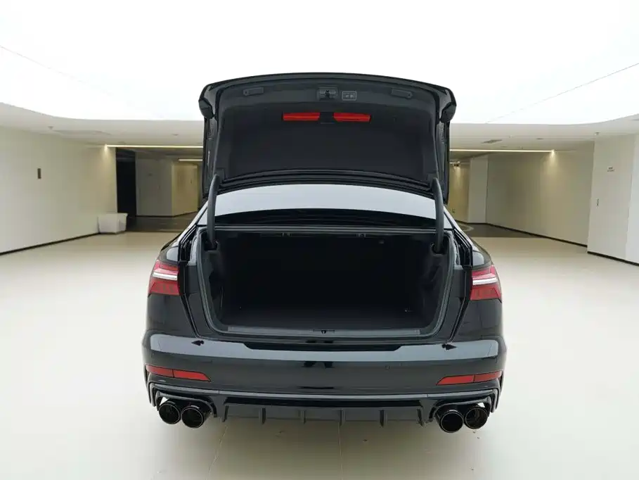 Audi A6L — миниатюра 5
