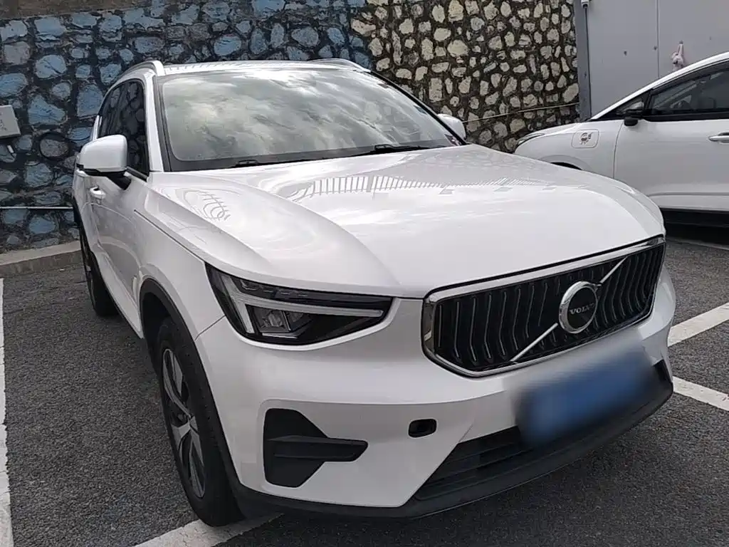 Volvo XC40 — миниатюра 4
