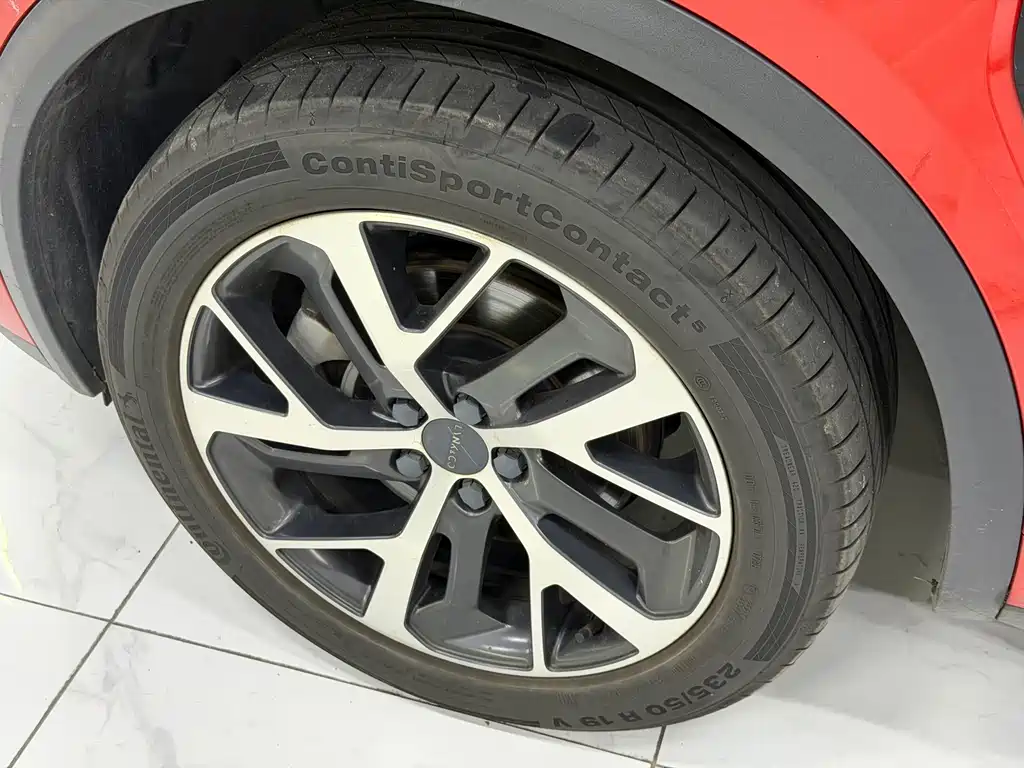 Lynk & Co 01 — миниатюра 20