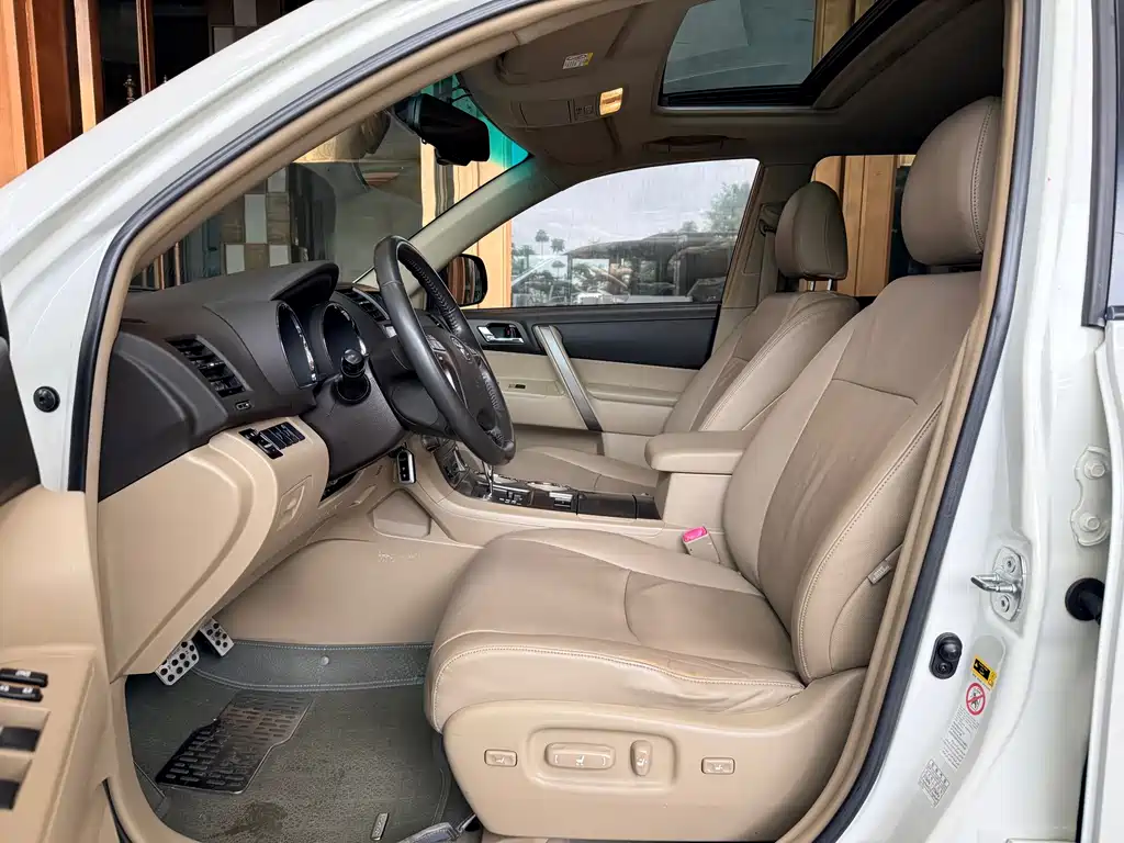 Toyota Highlander — миниатюра 8