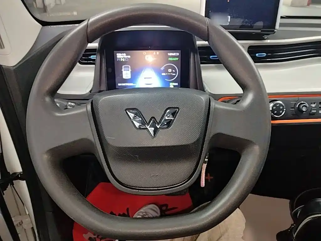 Wuling MINIEV — миниатюра 11