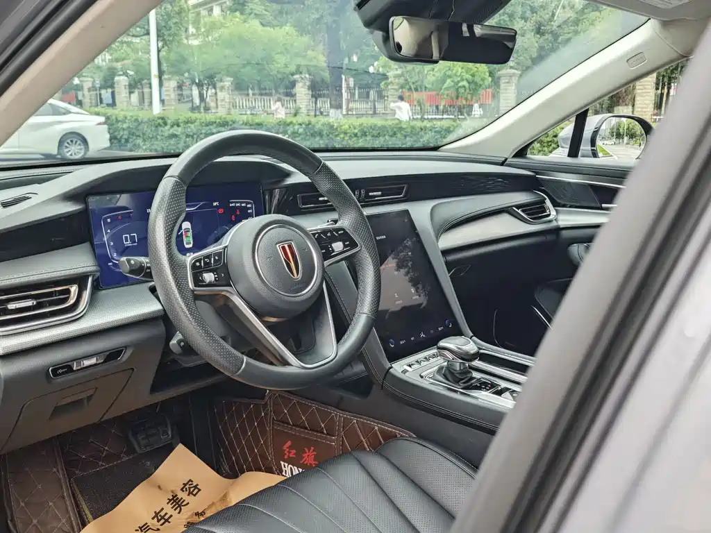 Hongqi H5 2023 2.0T AT