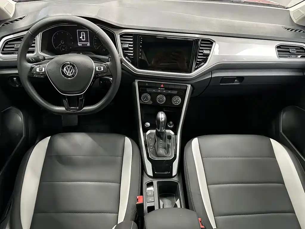 Volkswagen T-Roc — миниатюра 8