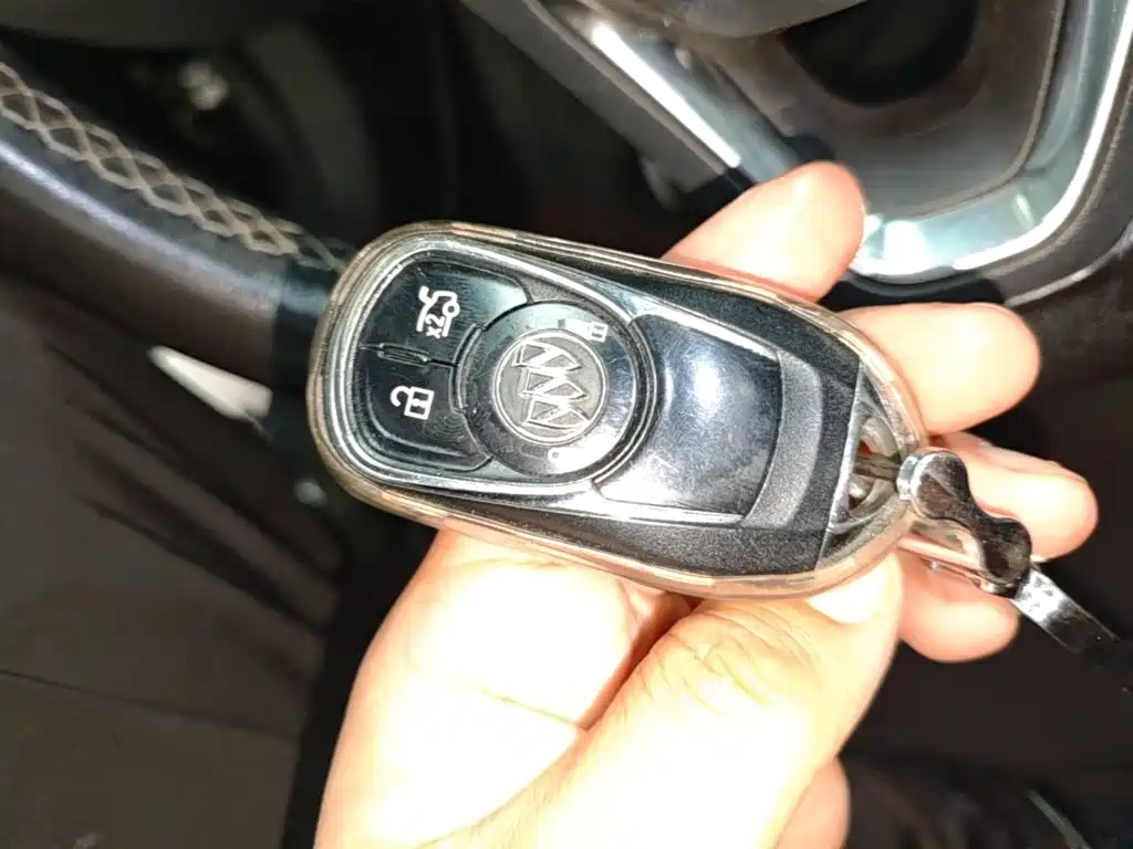 Buick Regal — миниатюра 9