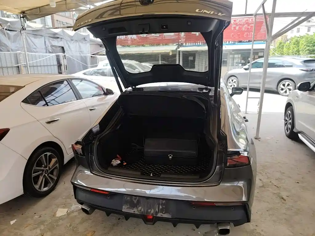 Changan UNI-V — миниатюра 19