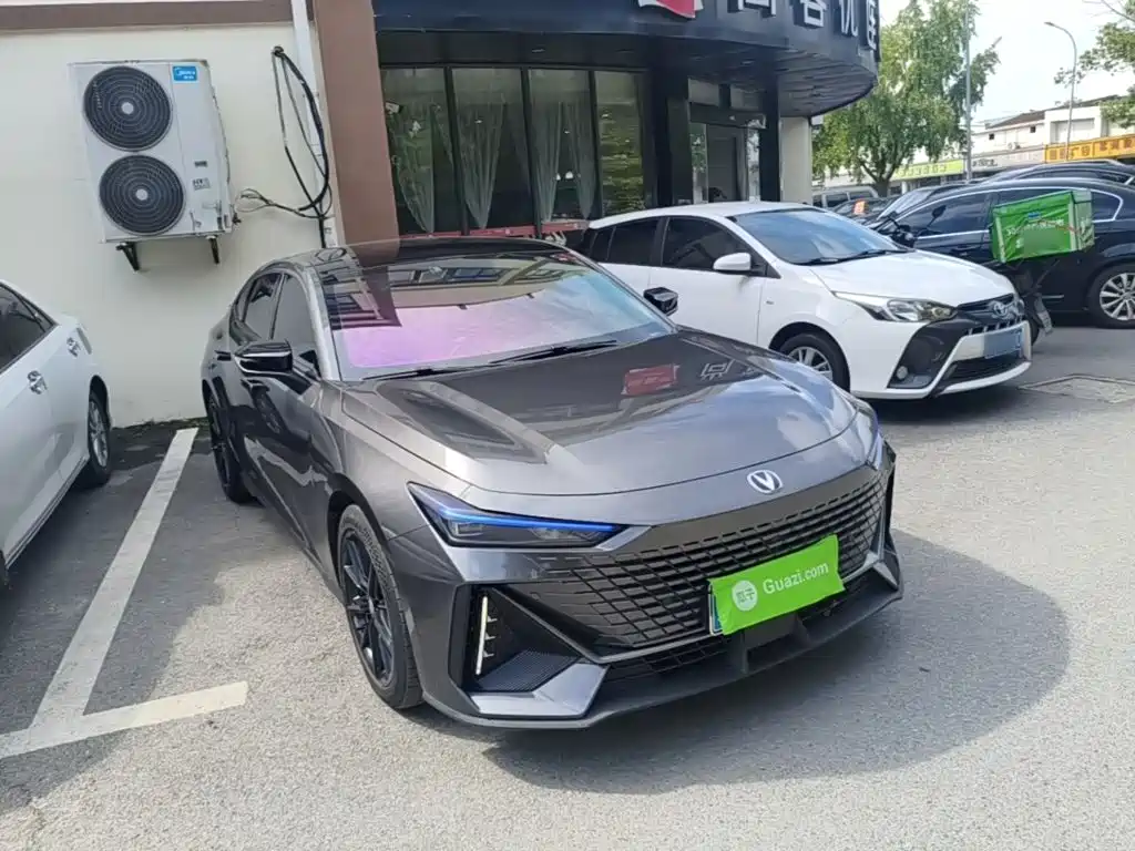 Changan UNI-V — миниатюра 4