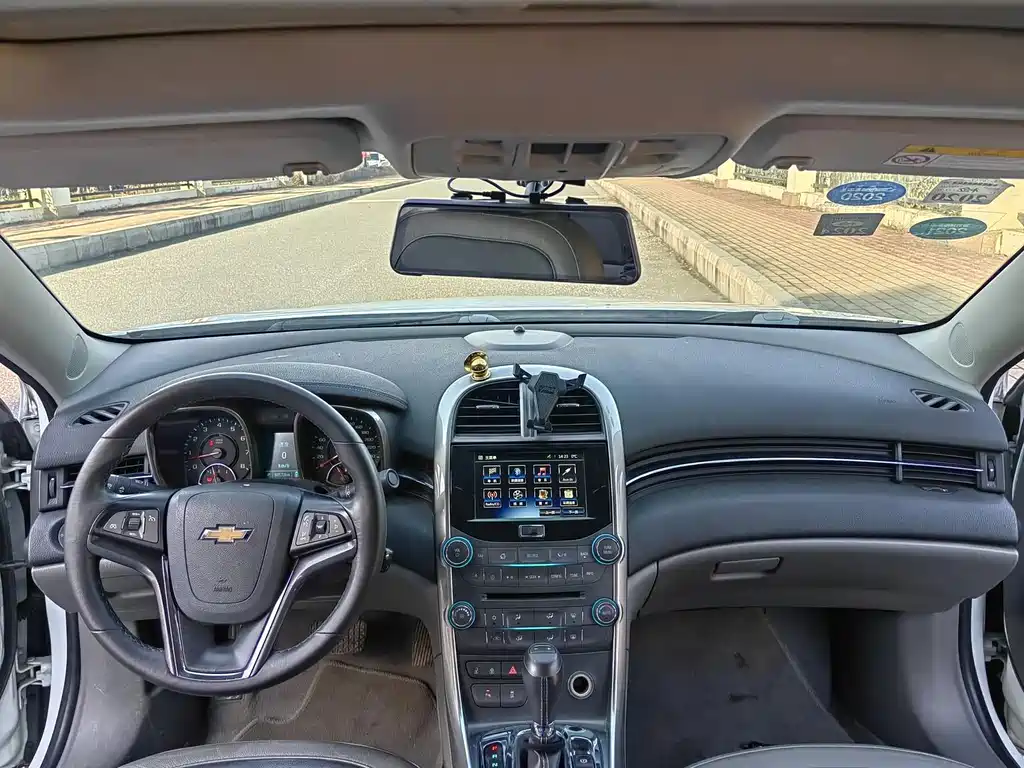 Chevrolet Malibu — миниатюра 10