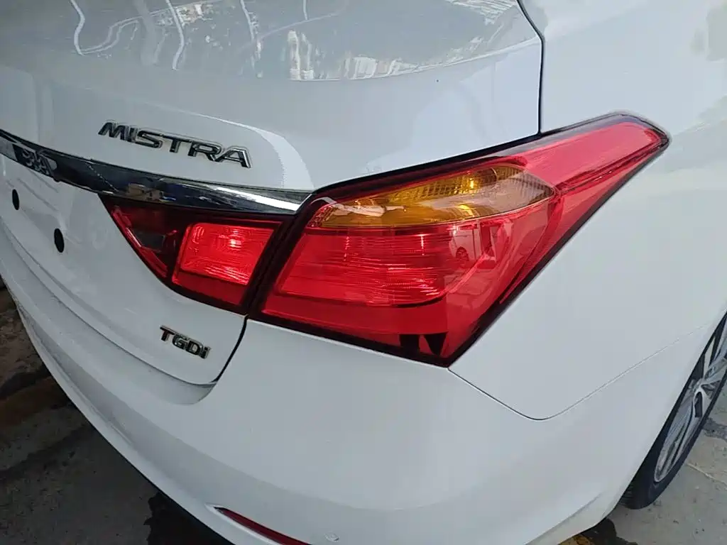 Hyundai Mistra — миниатюра 8
