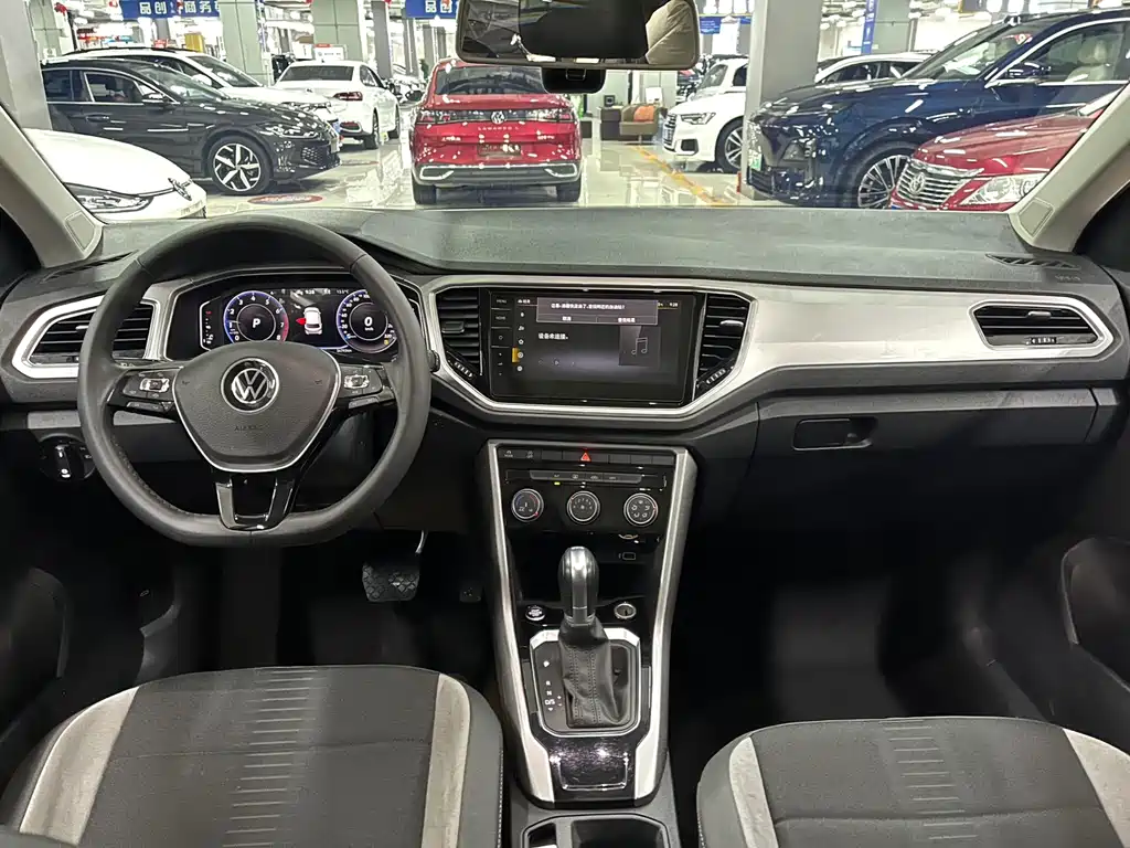 VOLKSWAGEN T ROC EXPLORING SONGS